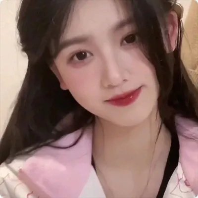 玉湖裸女